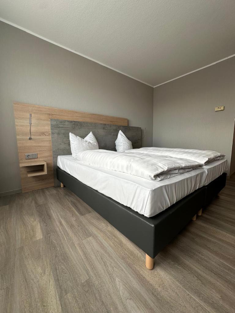 Rheinhessen Inn Gmbh Wörrstadt Zewnętrze zdjęcie